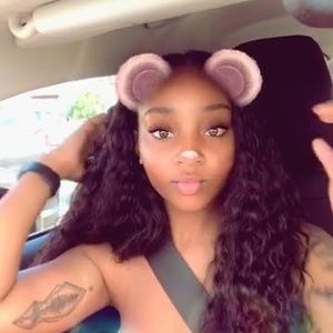 Meet your Posher, Ciara